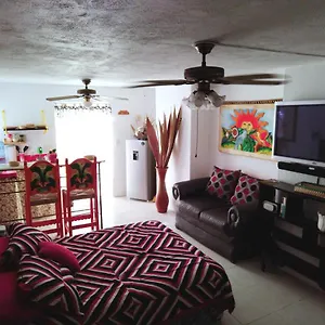 ¡confortable Y Privado! - Ubicado En Av. Principal Apartamento
